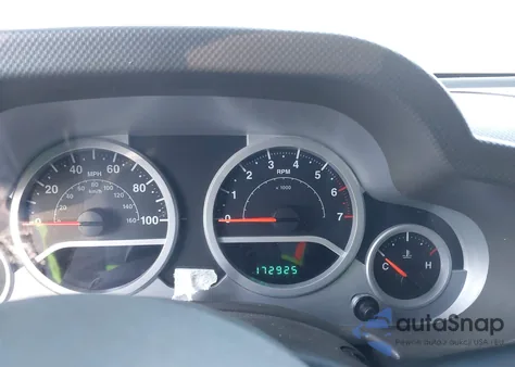 2010 Jeep Wrangler Unlimited Sport из США, поврежденный, VIN 1J4BA3H11AL119643